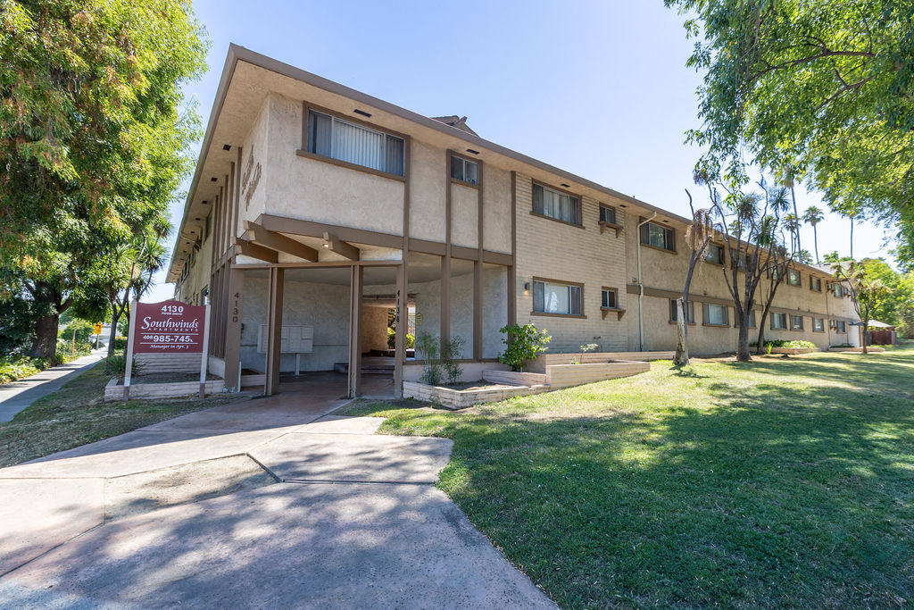 Southwinds Apartments photo 2
